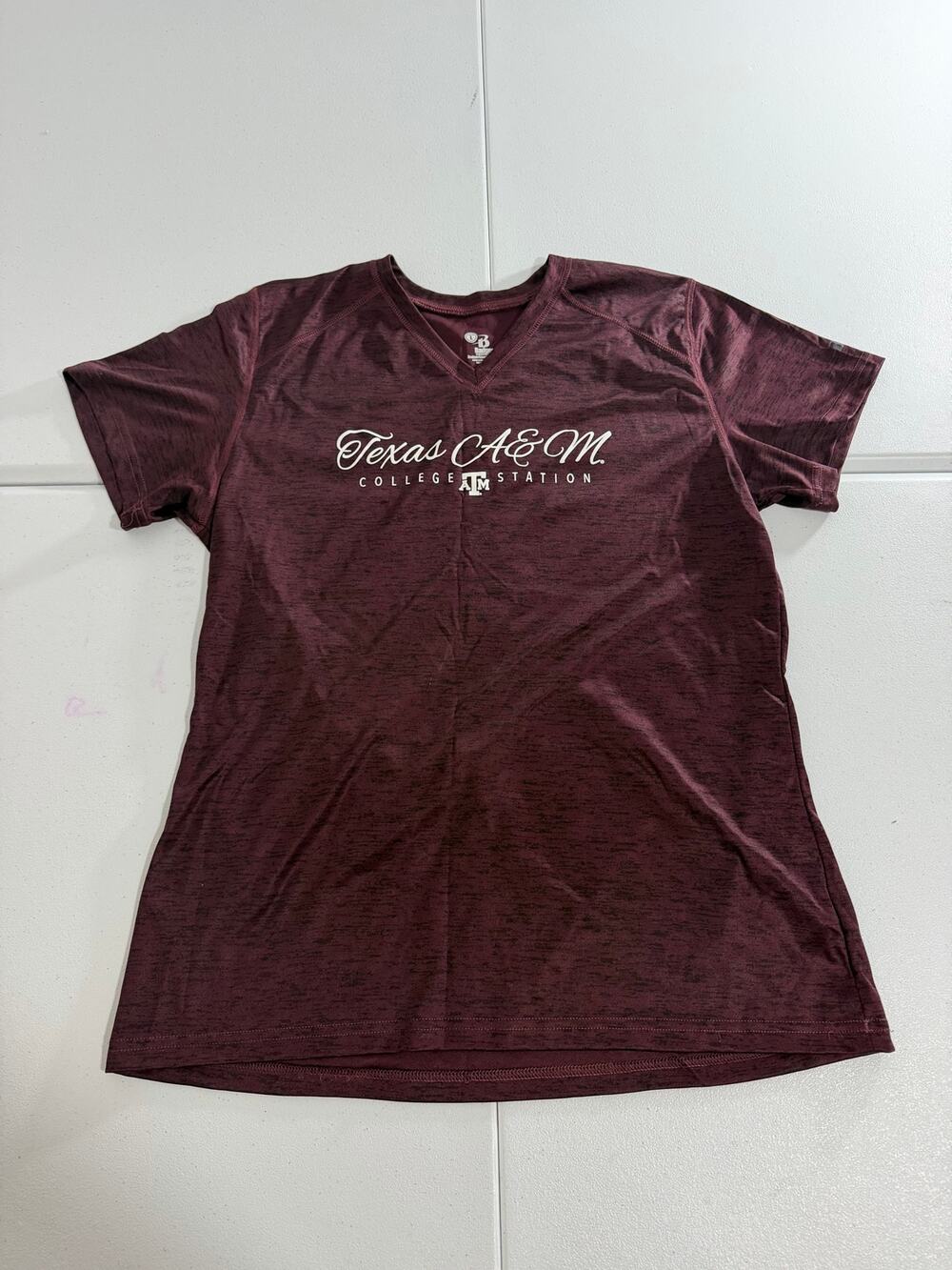 Texas A&M Aggies Womens V-Neck Shirt Large Maroon Badger Sport College Station